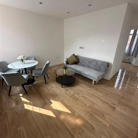 Central & Cozy 3Br Apt - High Chair - Free Parking London Luaran gambar